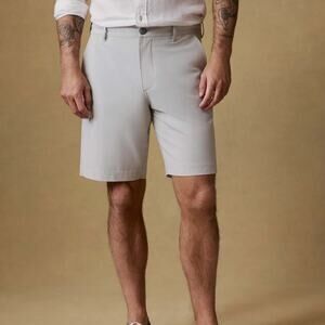 Faherty Men’s 9” Inseam All Day Shorts in Stone- Size 38